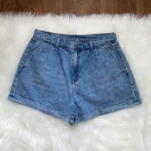 AEO Mom Shorts - Picture 2 of 12